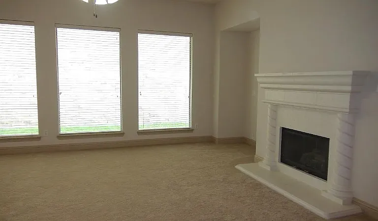 6783 San Fernando — Photo 20