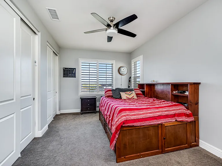 7377 Woods Ct — Photo 18