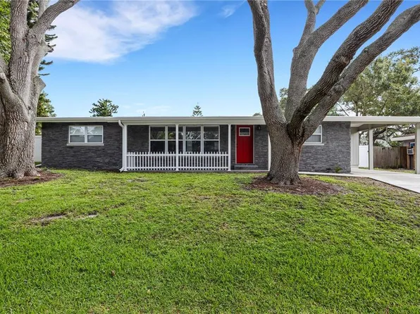 2073 Overbrook Ave N, Belleair Bluffs, FL 33770