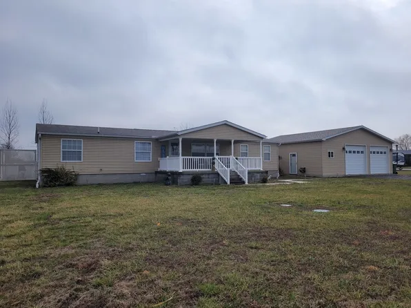 17362 N Idlewood Ln, Mount Vernon, IL 62864