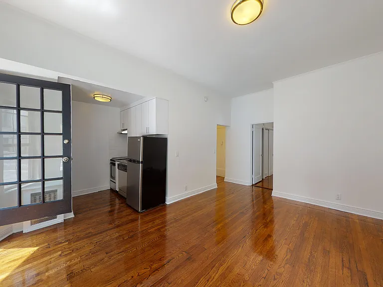 961 Lexington Ave #1E — Photo 8