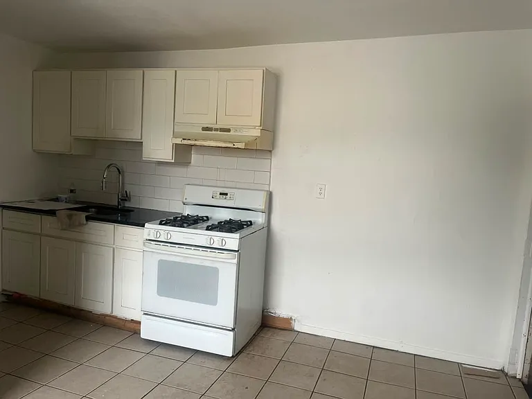 88 Highland Ave #3 — Photo 8