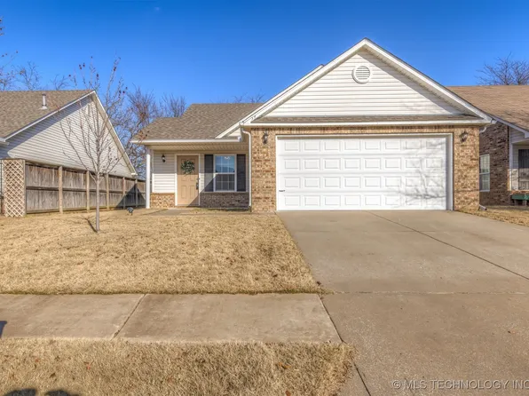 59 E Fairlane Ct, Sapulpa, OK 74066