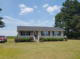 3449 Bonnetsville Rd, Salemburg, NC 28385