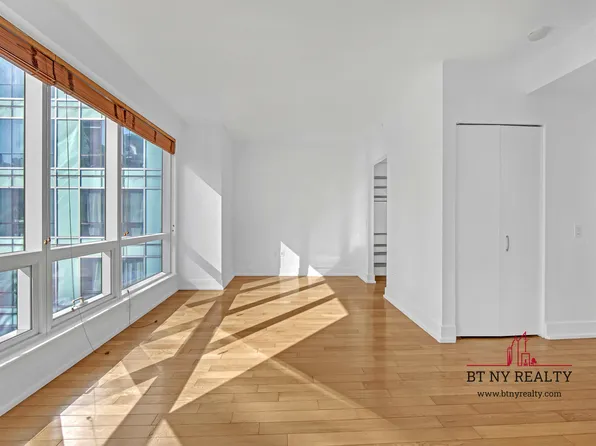 350 West 42nd Street 5I image 3 of 12