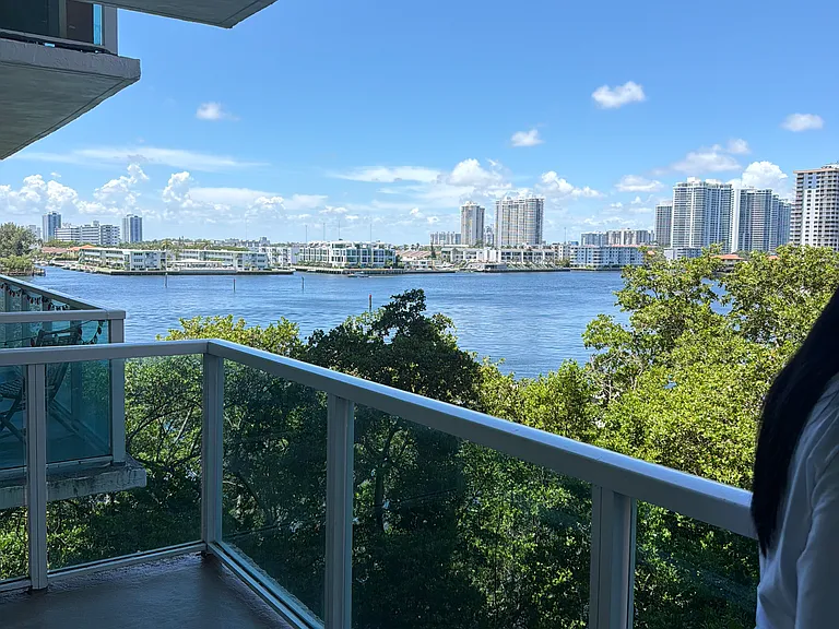 504 Sunny Isles Blvd — Photo 2