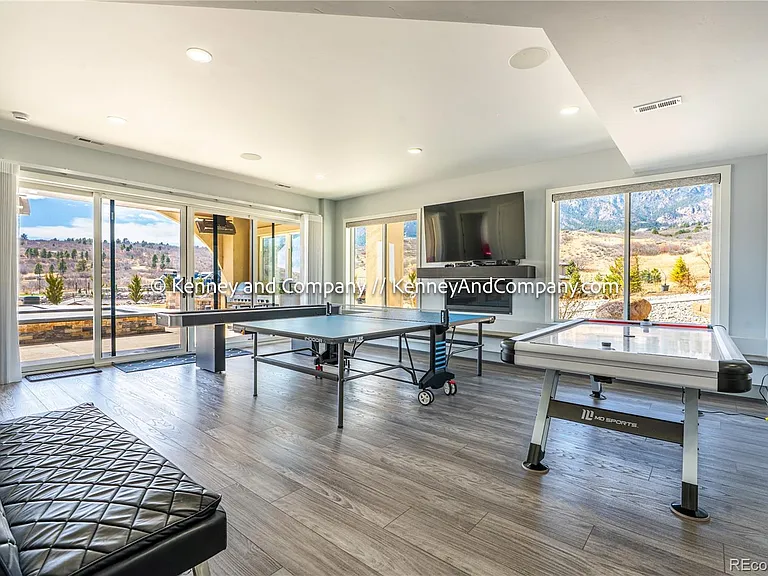 6438 Farthing Dr — Photo 42