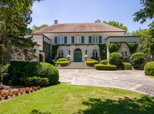 359 River Oaks Rd N, Memphis, TN 38120