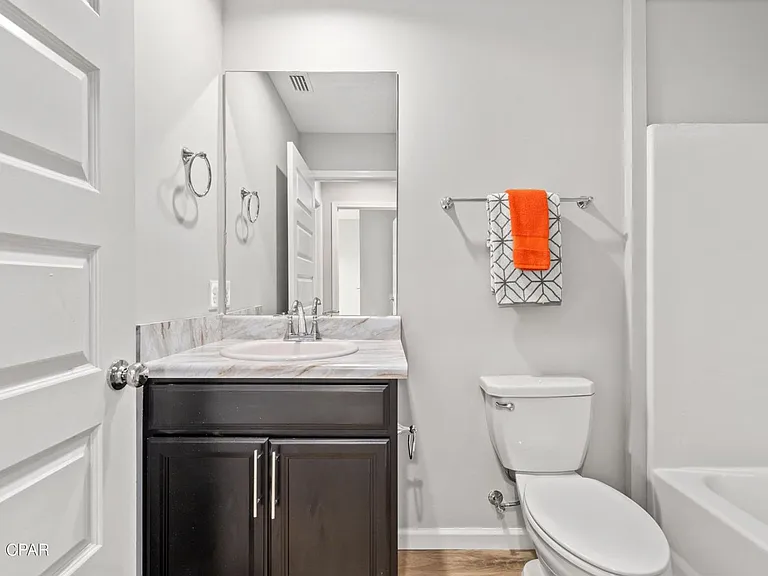 3835 Avon Rd #B3 — Photo 10