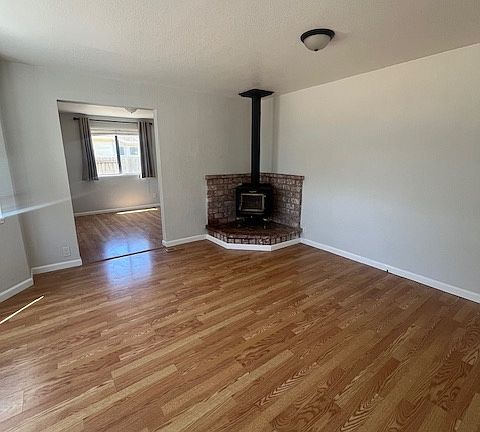 4th image of 1020 Stony Glen Ln