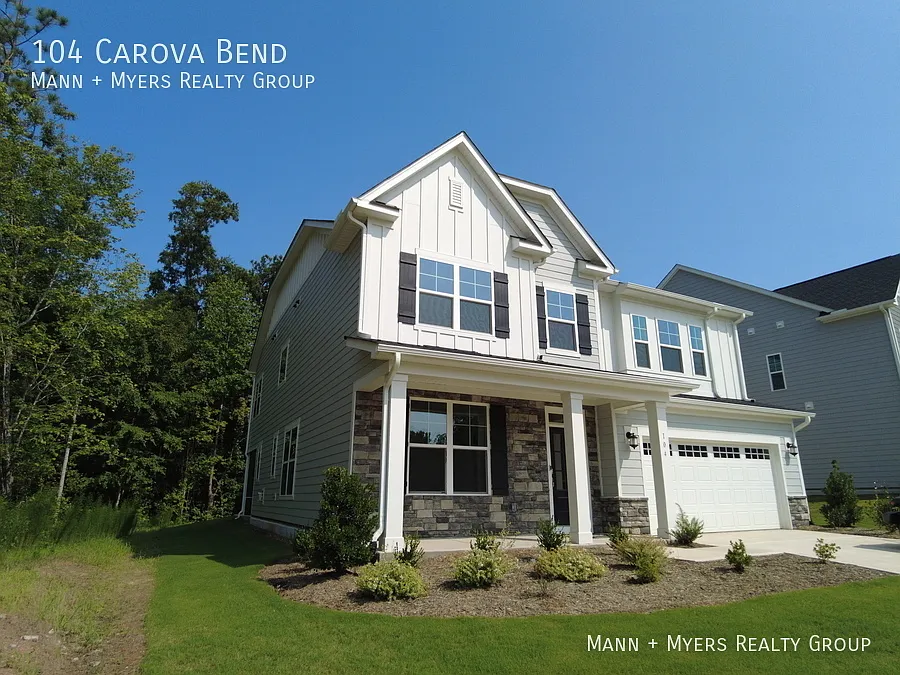 5 Bedroom Luxury Home For Rent in Apex — Photo 4
