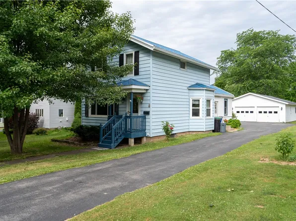 329 S Clinton St, Albion, NY 14411