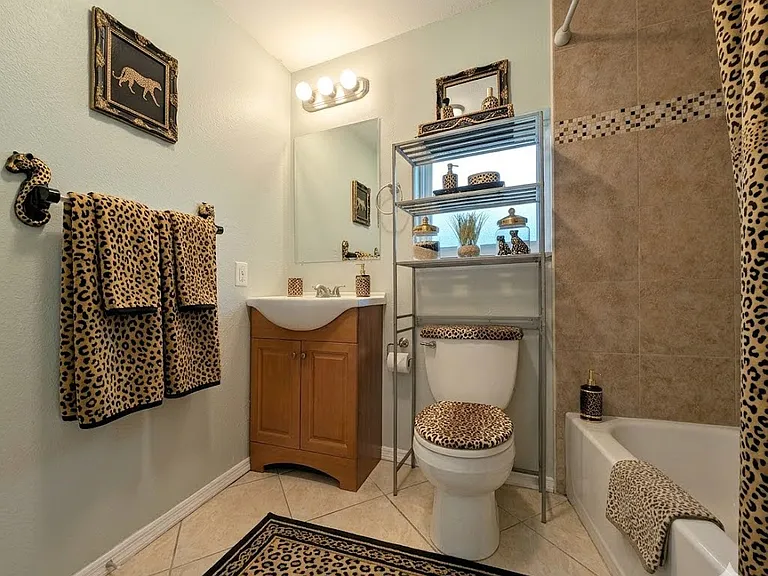 307 W Woodlawn Ave — Photo 8