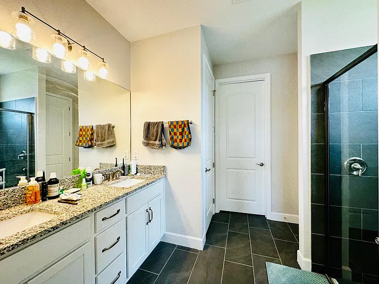 9528 Patrician Dr — Photo 16