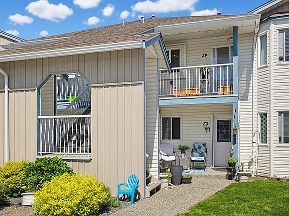3rd image of 45435 Knight Rd #34