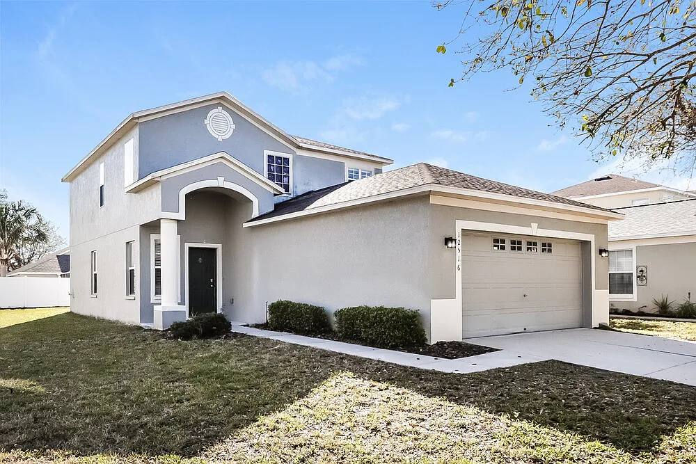 4 bed, 2.5 bath, 1968 sqft, $4,710 — Photo 4