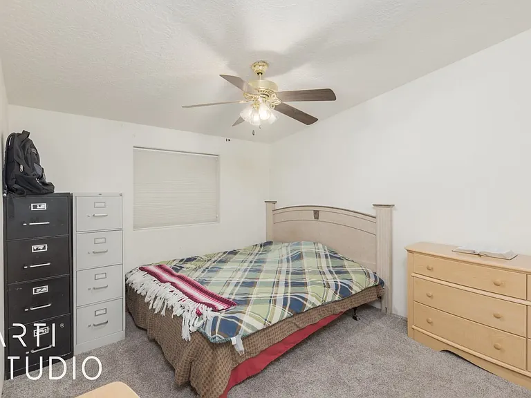 340 E Telegraph St — Photo 7
