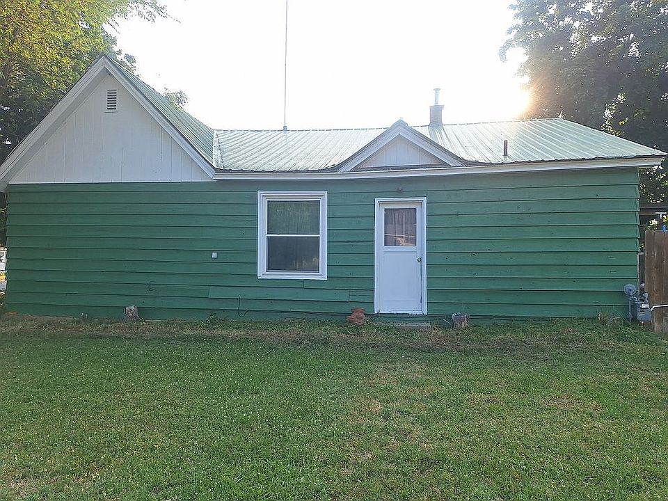 1st image of 108 S Stevens St