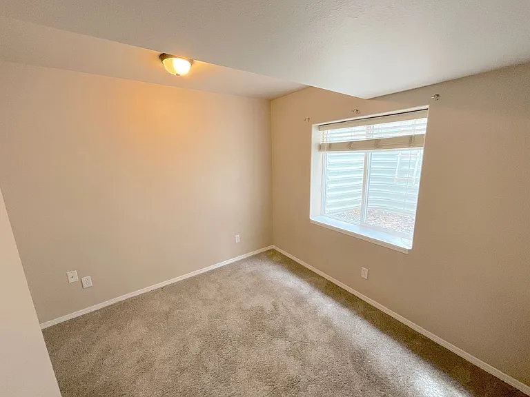 9180 Red Columbine Dr — Photo 32