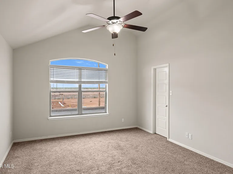 14432 Russell Borea Ave — Photo 18