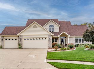 14313 Shore Oaks Cv, Fort Wayne, IN 46814