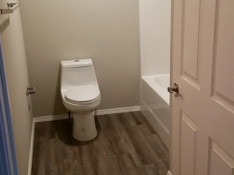 1052 W Yellow Cir — Photo 4