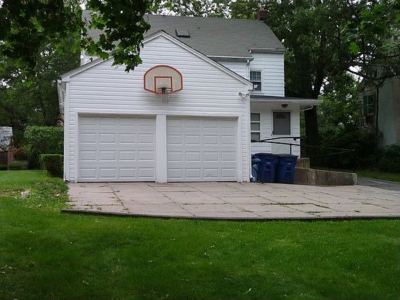 2nd image of 1679 Ella T Grasso Blvd