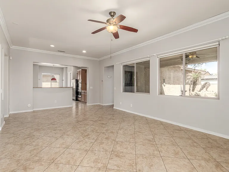 2789 N Heritage St — Photo 36