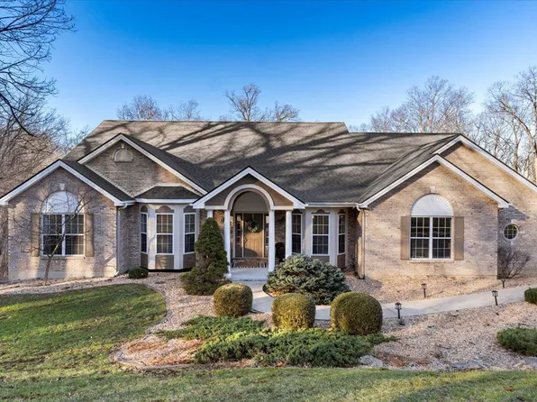 4 Hidden Forest Dr, Eureka, MO 63025