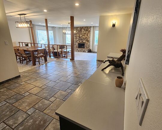 5th image of 54045 Ridge Rd