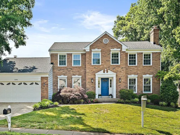 2098 Kedge Dr, Vienna, VA 22181