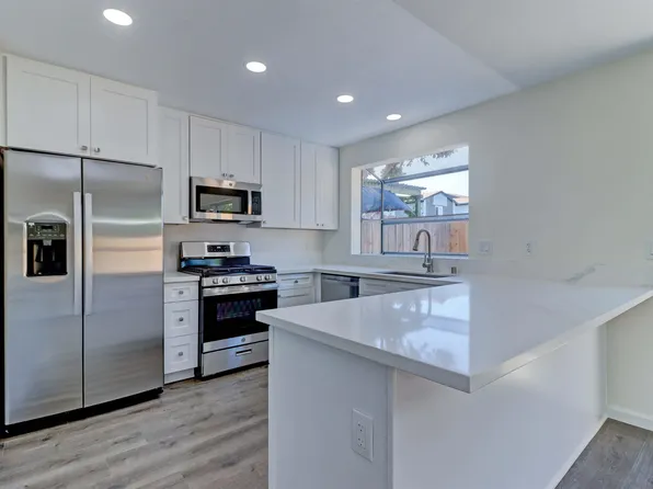 2034 Bluehaven Ct, San Diego, CA 92154