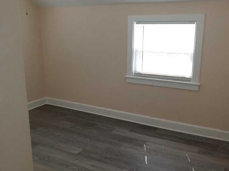 539 Furnace St — Photo 10