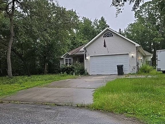 2nd image of 104 Fernwood Ct
