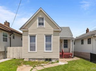 4035 Schiller Pl, Saint Louis, MO 63116