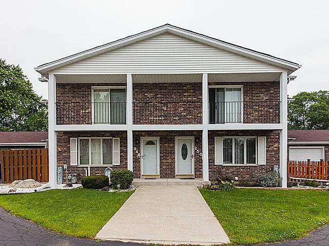 250 Paddock Cir photo 1