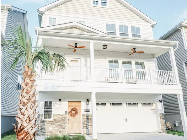 9622 20th Bay St, Norfolk, VA 23518