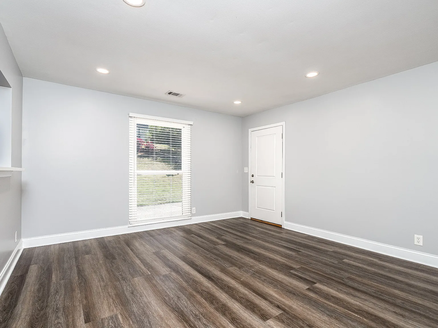 3 bed, 1544 sqft, $2,800 — Photo 3