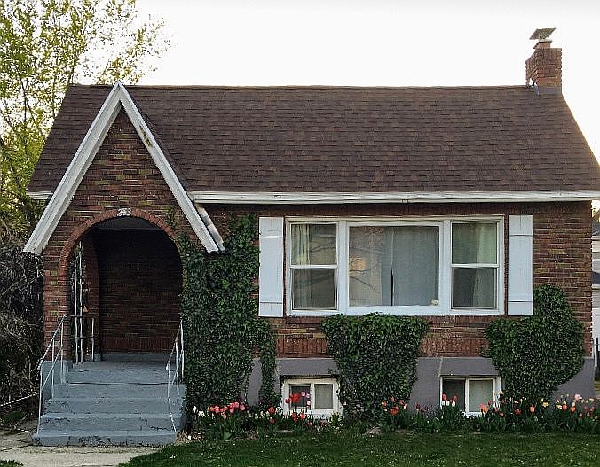 Adorable 1930's cottage 