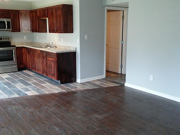 3rd image of 2112 Wilkes Way