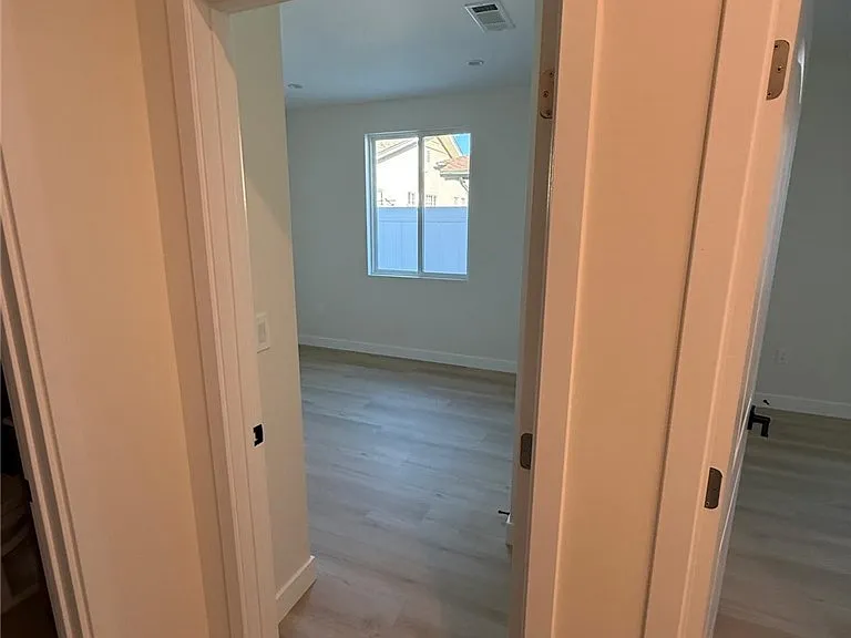 8603 Delco Ave — Photo 31