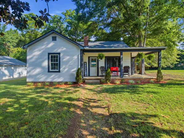 126 Phillips Dr, Forest City, NC 28043