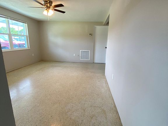 3rd image of 5875 62nd Ave N