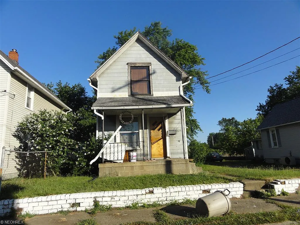 2125 Henry Ave SW photo 1