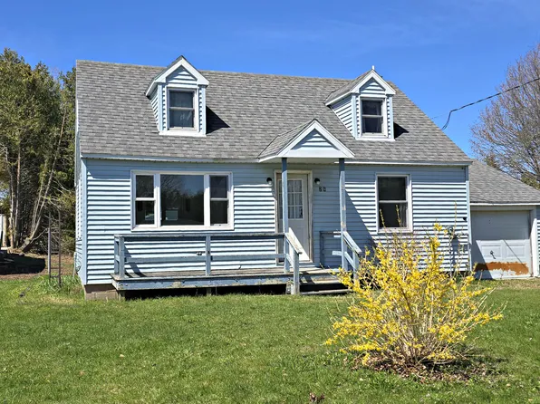 26 Michigan St, Saint Ignace, MI 49781