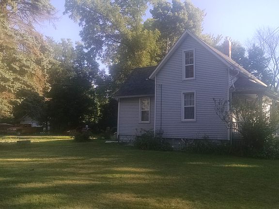 3rd image of 158 South Ave