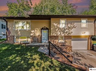 9430 Mockingbird Dr, Omaha, NE 68127