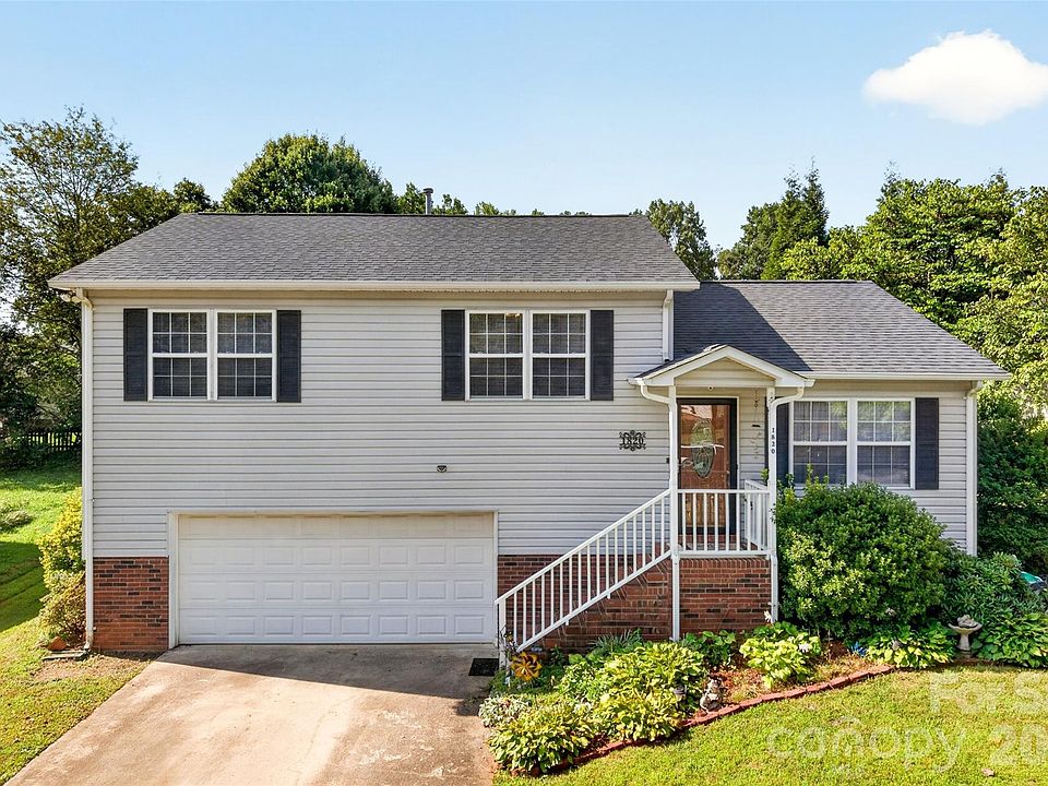 1st image of 1820 Hampshire Dr