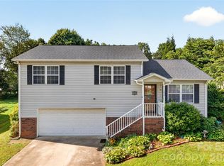 1820 Hampshire Dr, Salisbury, NC 28146