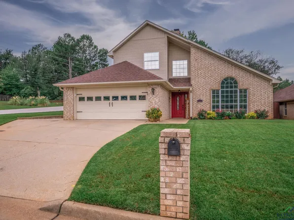 3301 Crossroads Dr, Longview, TX 75605